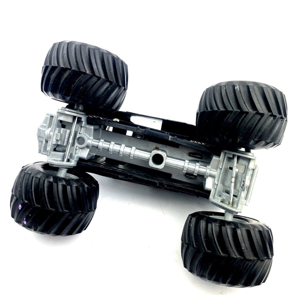 Monster Jam Trucks Hot Wheels Off Road Mohawk Warrior Toys Cars Children Kids - Picture 5 of 7